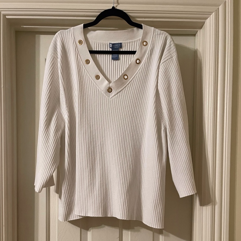 Koret Woman white plus size sweater